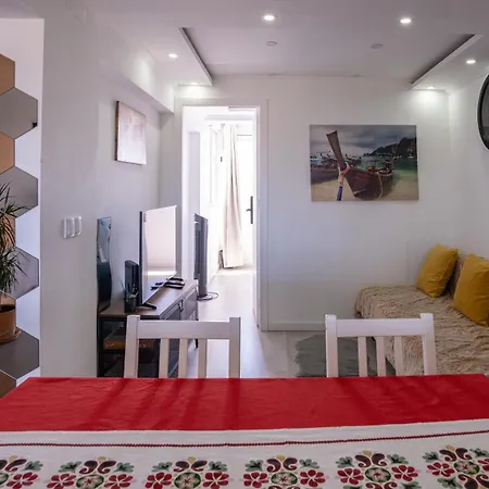 Apartamento Aeroporto *