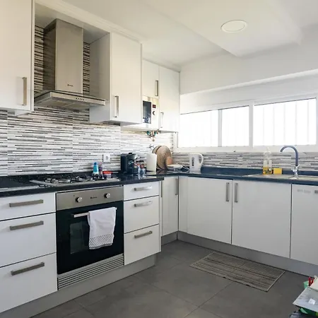 Aeroporto Apartment *